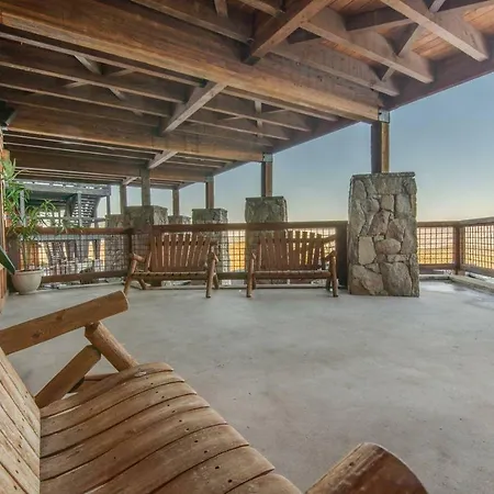 Skislope-Tahoe Villa